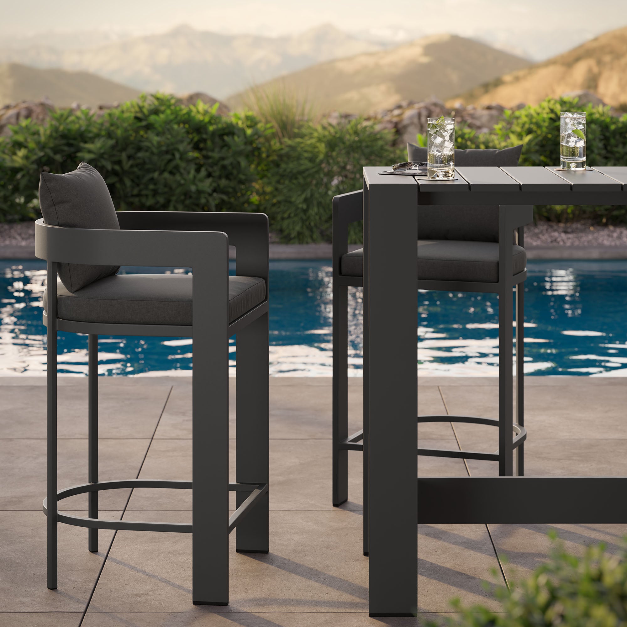 Tulsa 3 Piece Aluminum Bar Table Set