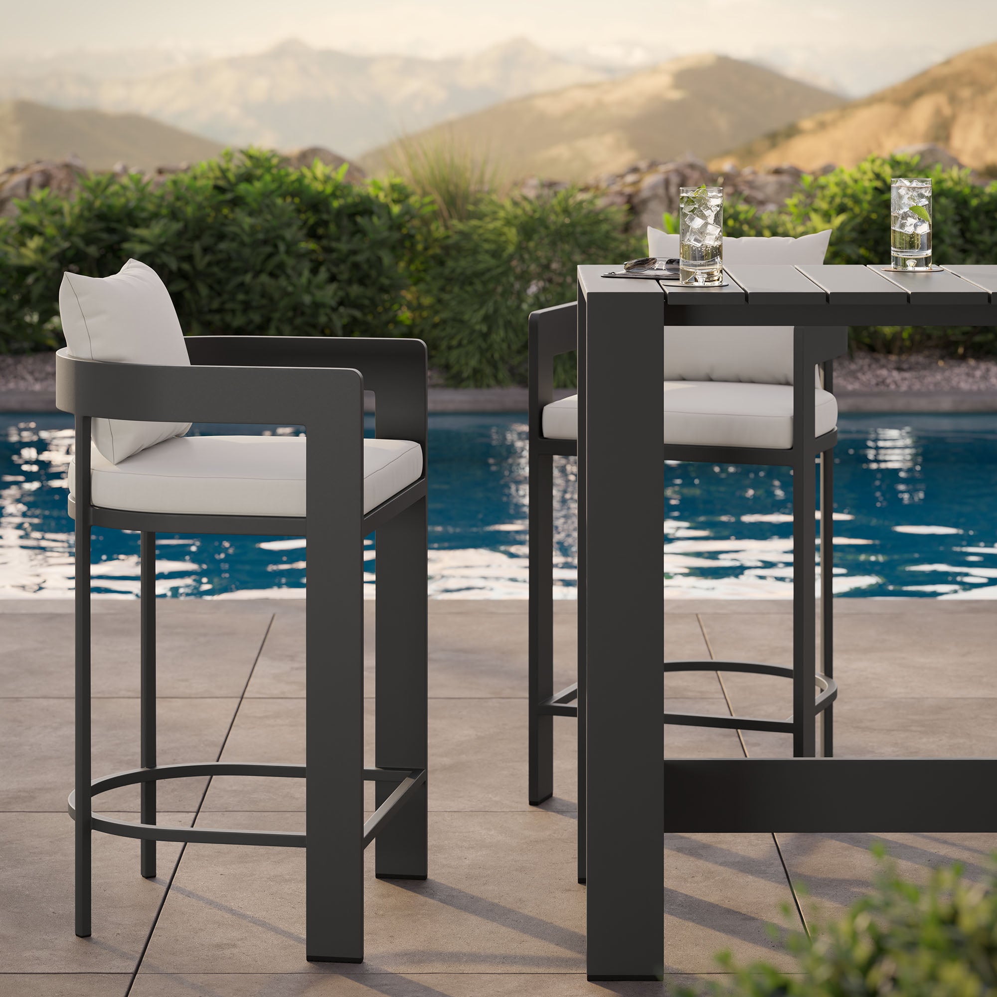 Tulsa 3 Piece Aluminum Bar Table Set